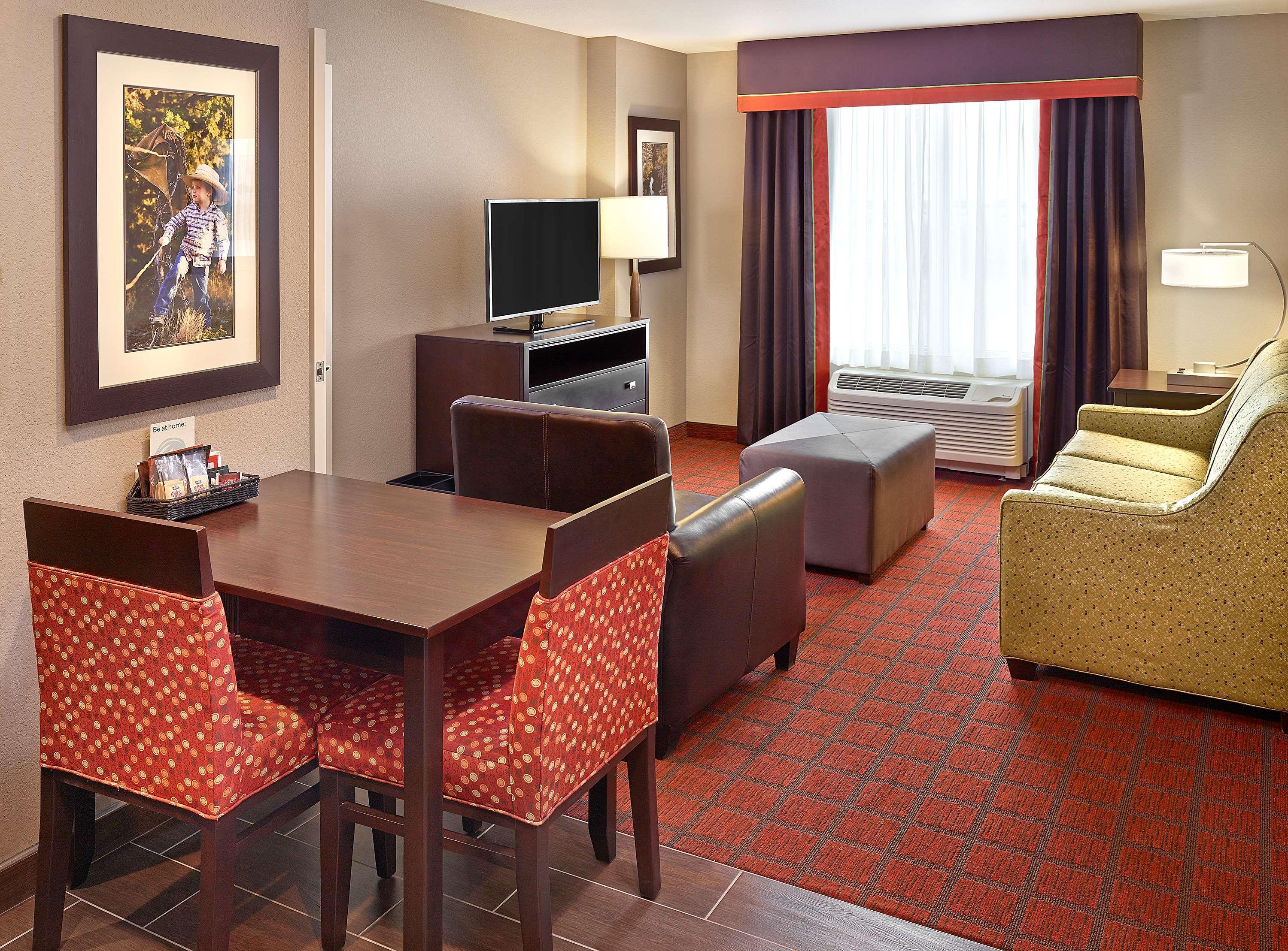 Homewood Suites Calgary Airport Dış mekan fotoğraf